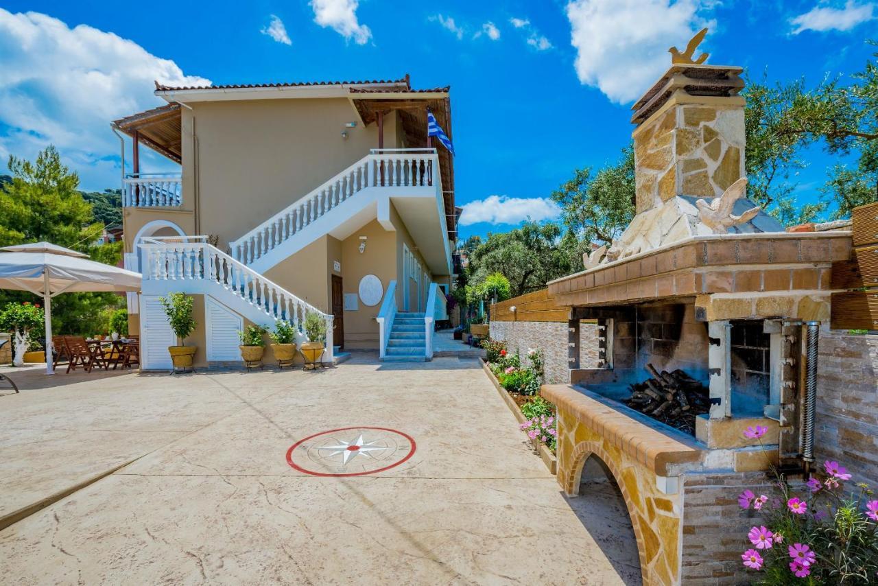 Costas Studios Argassi Bagian luar foto